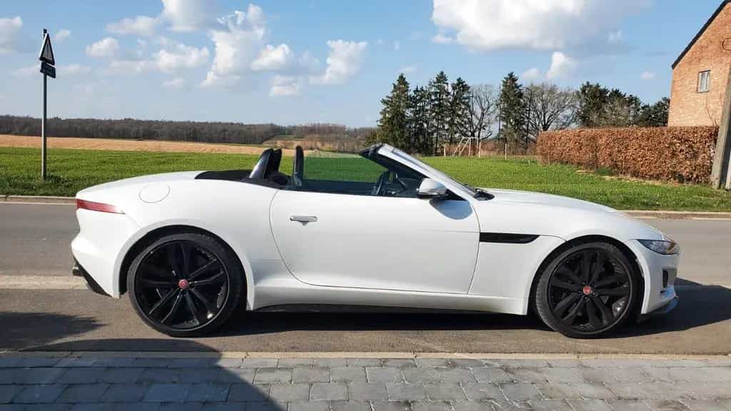 Jaguar F-Type P450 AWD R-DYNAMIC Convertible 01/2022-photo-2