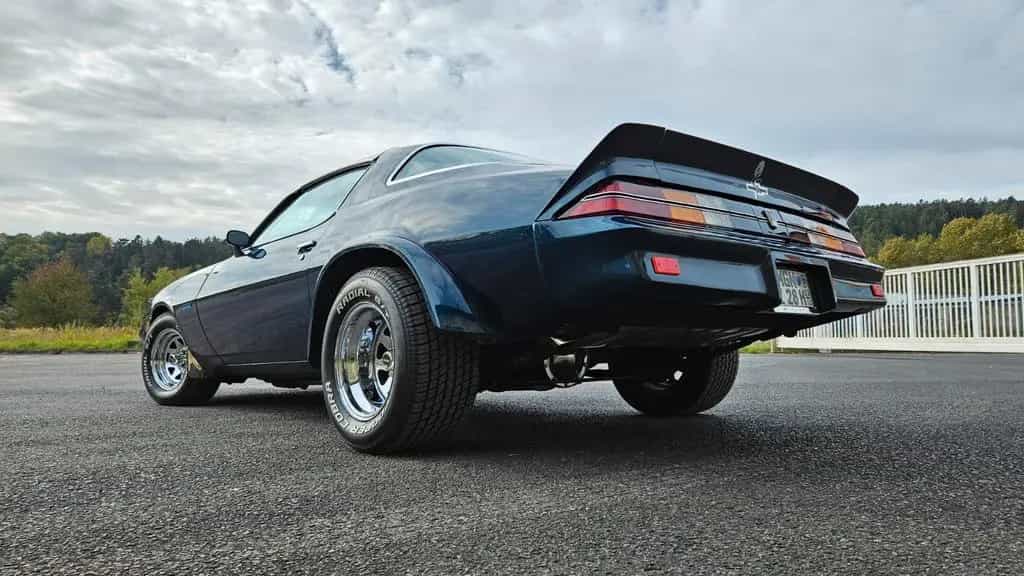 Chevrolet Camaro Berlinetta Targa 5,7 Z28 Clone - Oldtimer 06/1979-photo-23