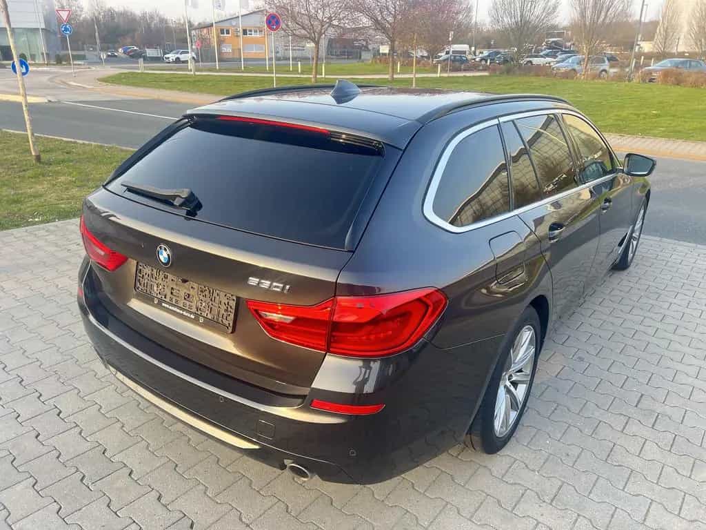 BMW 5 Series 530i Touring Aut. Navi+Led+Shz+Ahk+Kamera 07/2020-photo-2