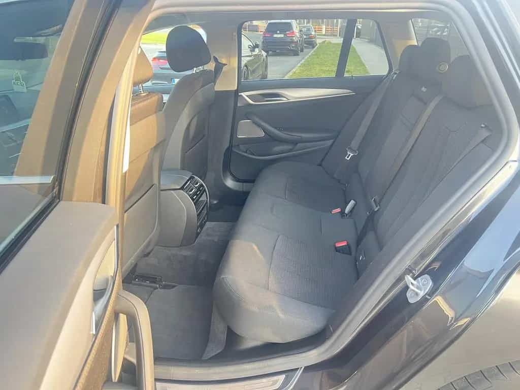BMW 5 Series 530i Touring Aut. Navi+Led+Shz+Ahk+Kamera 07/2020-photo-9
