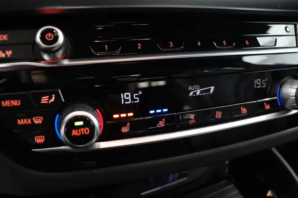 BMW X4 Competition H&K*DisplayKey*Carbon 09/2021-photo-25