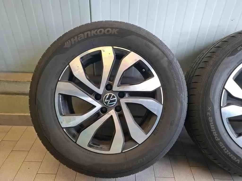 Volkswagen Tiguan 1.5 TSI DSG Active DAB+ IQDrive Navi Ease 02/2023-photo-3