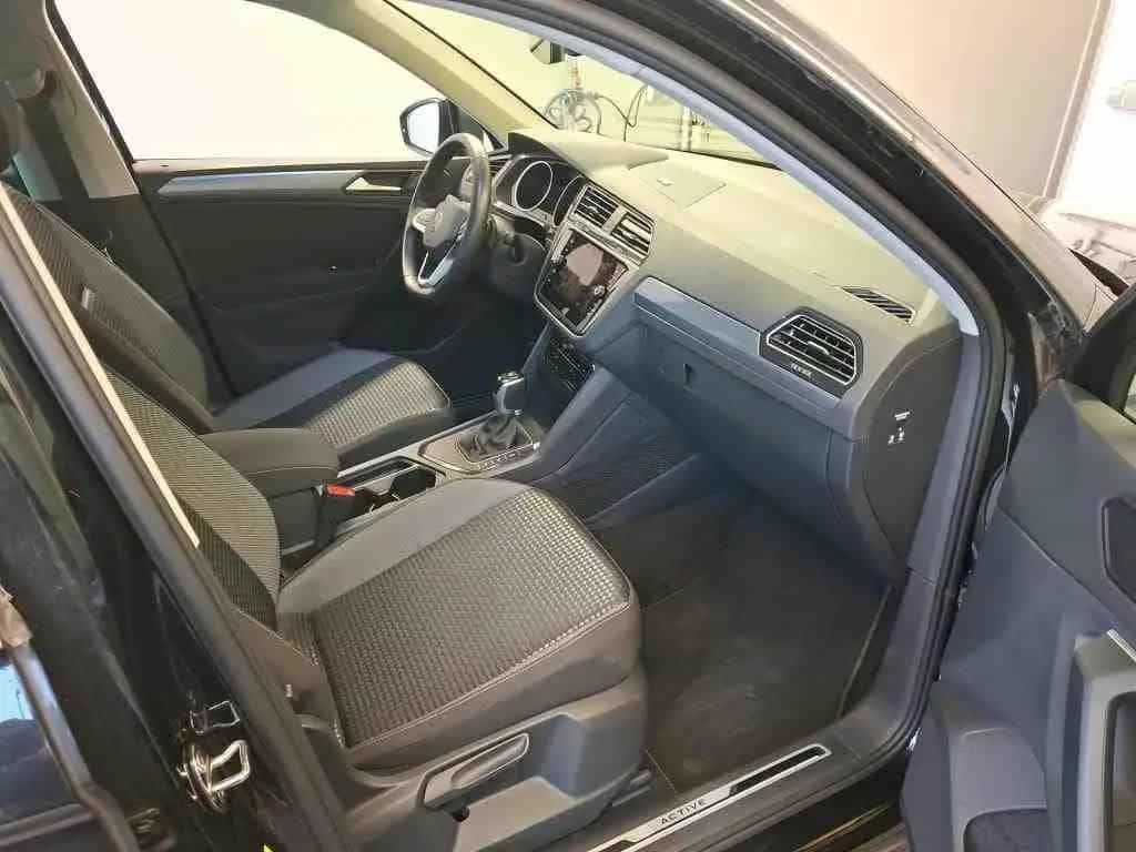 Volkswagen Tiguan 1.5 TSI DSG Active DAB+ IQDrive Navi Ease 02/2023-photo-5