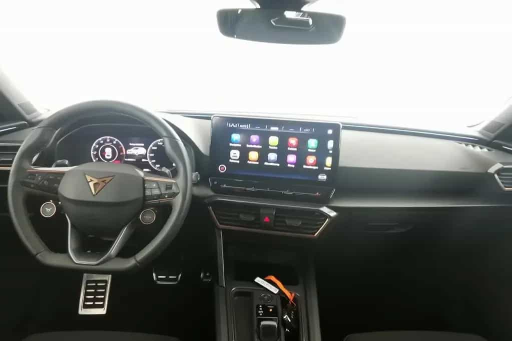 Cupra Leon SP VZ 2.0 TSI 228kW DSG LED*RFK*4x4*NAV*PDC 01/2024-photo-10