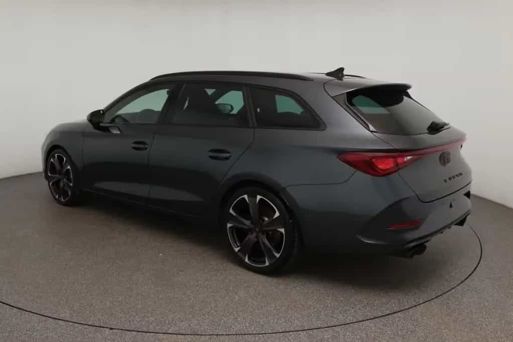 Cupra Leon SP VZ 2.0 TSI 228kW DSG LED*RFK*4x4*NAV*PDC 01/2024-photo-3