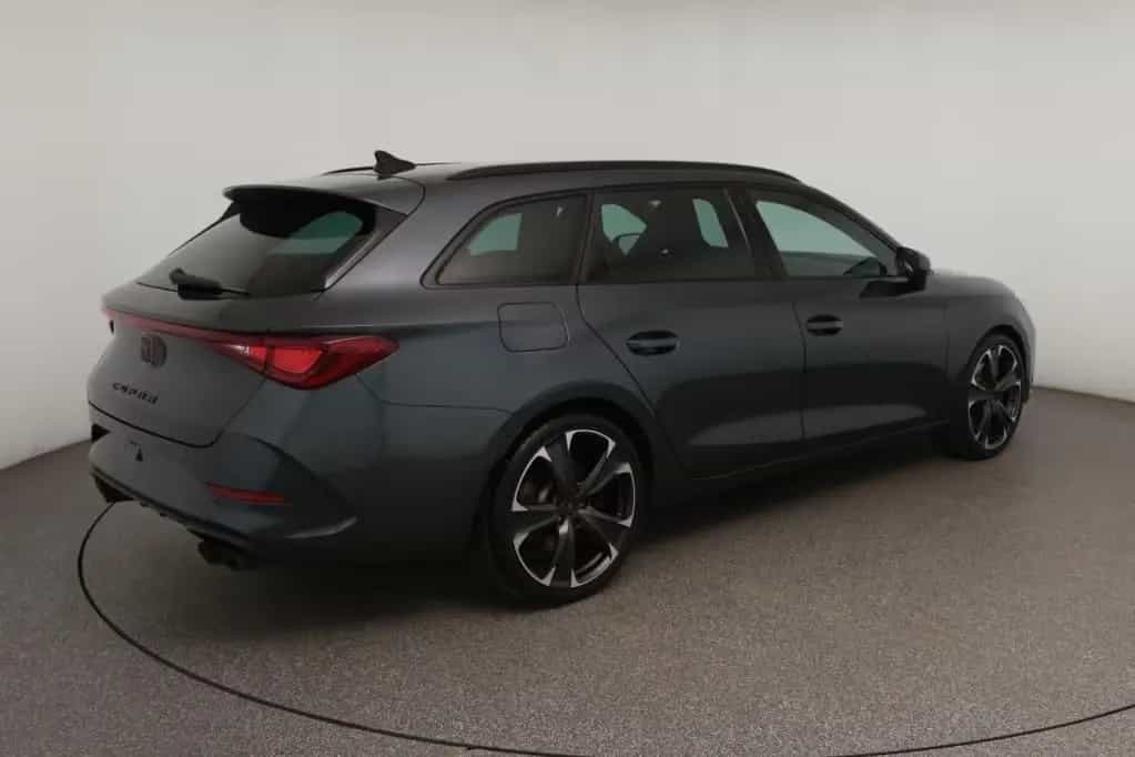 Cupra Leon SP VZ 2.0 TSI 228kW DSG LED*RFK*4x4*NAV*PDC 01/2024-photo-4