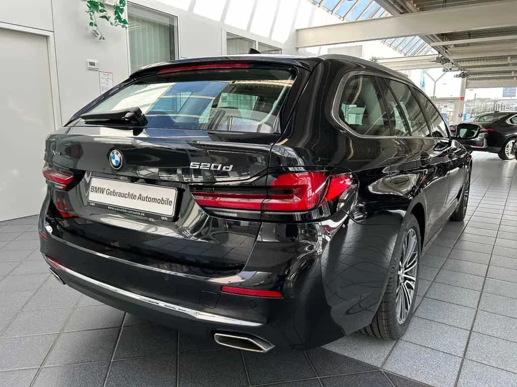BMW 5 Series 520d xDrive Touring Laserlicht, Kamera, ACC, HUD 11/2022-photo-1