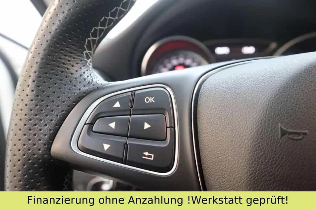 Mercedes-Benz GLA 200 CDI / d*PANO*PDC*KEYLESS-GO*ACC 10/2017-photo-20