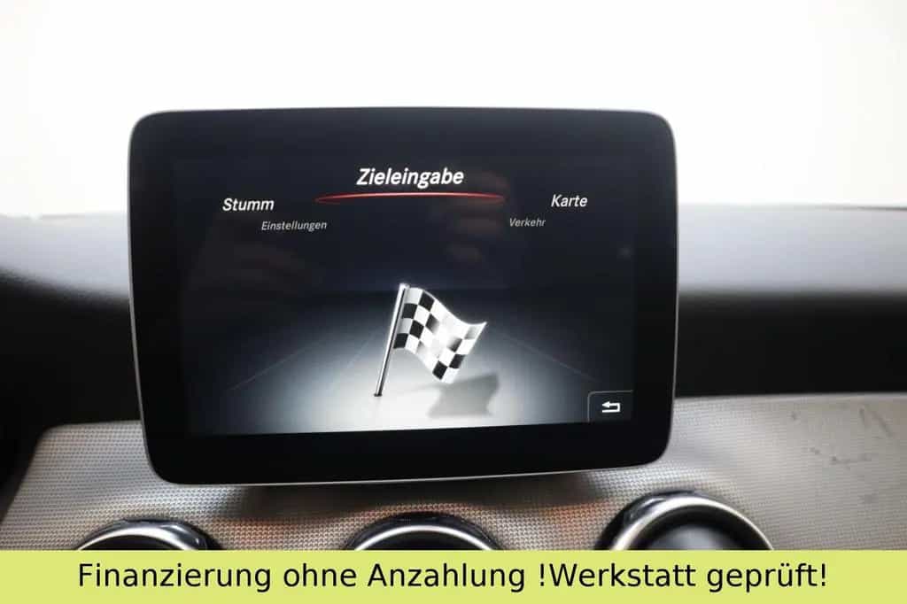 Mercedes-Benz GLA 200 CDI / d*PANO*PDC*KEYLESS-GO*ACC 10/2017-photo-26