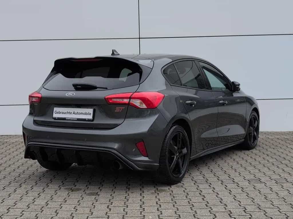 Ford Focus 2.3 EcoBoost S&S ST mit Styling-Paket RFK 07/2020-photo-3