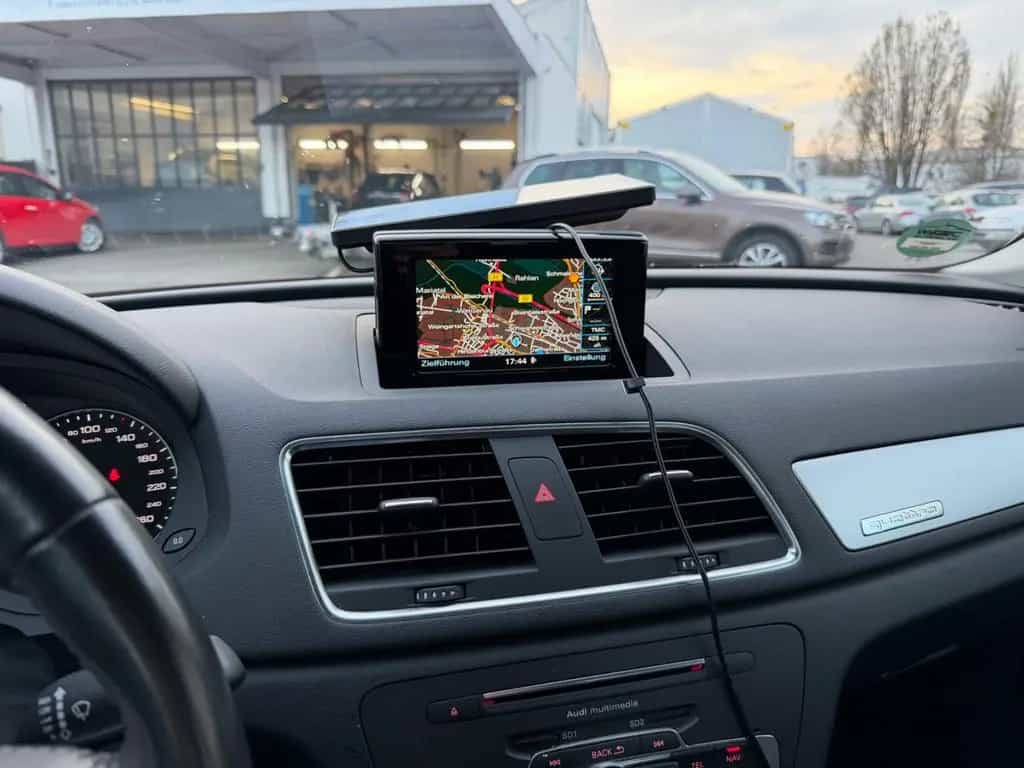 Audi Q3 quattro S-Tronic Apple Keyless Navi Shz 04/2018-photo-14