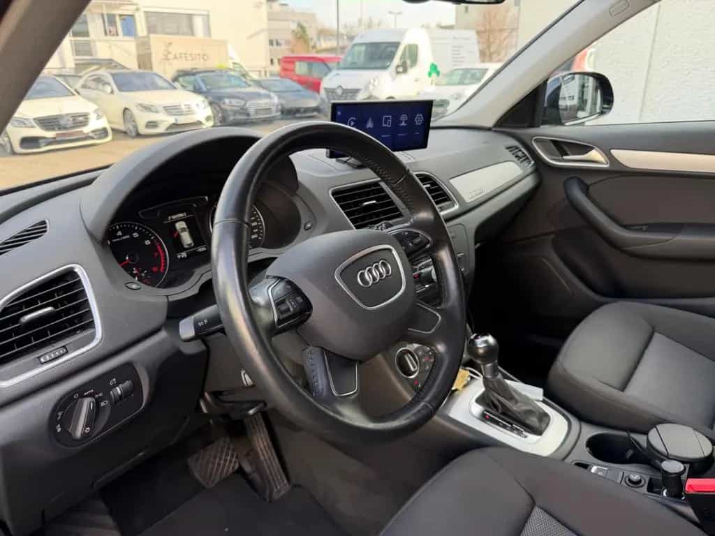 Audi Q3 quattro S-Tronic Apple Keyless Navi Shz 04/2018-photo-16