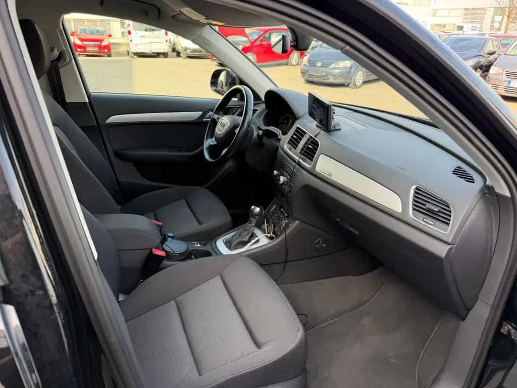 Audi Q3 quattro S-Tronic Apple Keyless Navi Shz 04/2018-photo-17