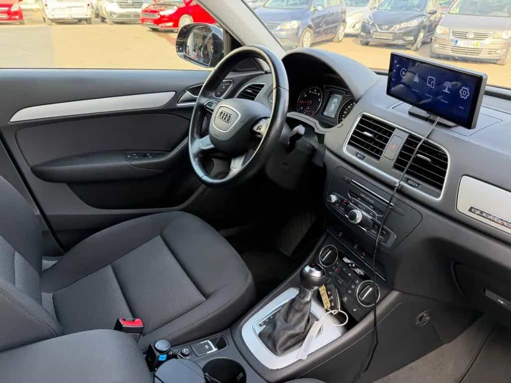 Audi Q3 quattro S-Tronic Apple Keyless Navi Shz 04/2018-photo-22
