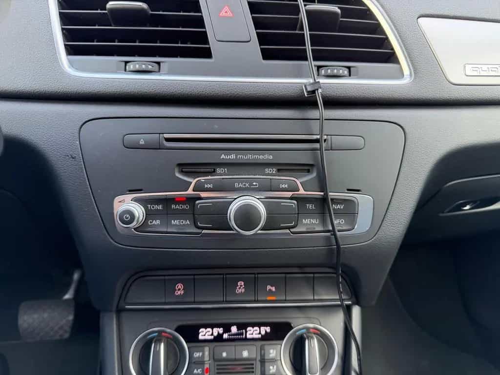 Audi Q3 quattro S-Tronic Apple Keyless Navi Shz 04/2018-photo-28