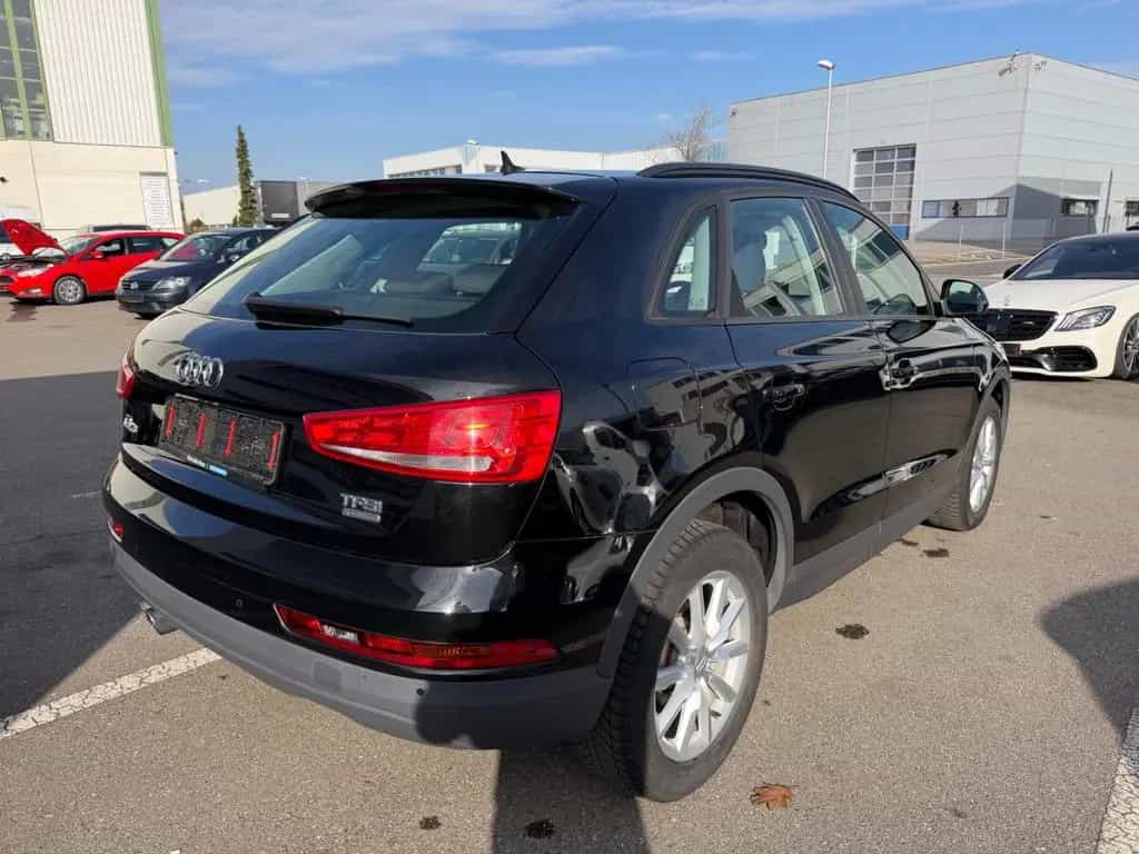 Audi Q3 quattro S-Tronic Apple Keyless Navi Shz 04/2018-photo-8