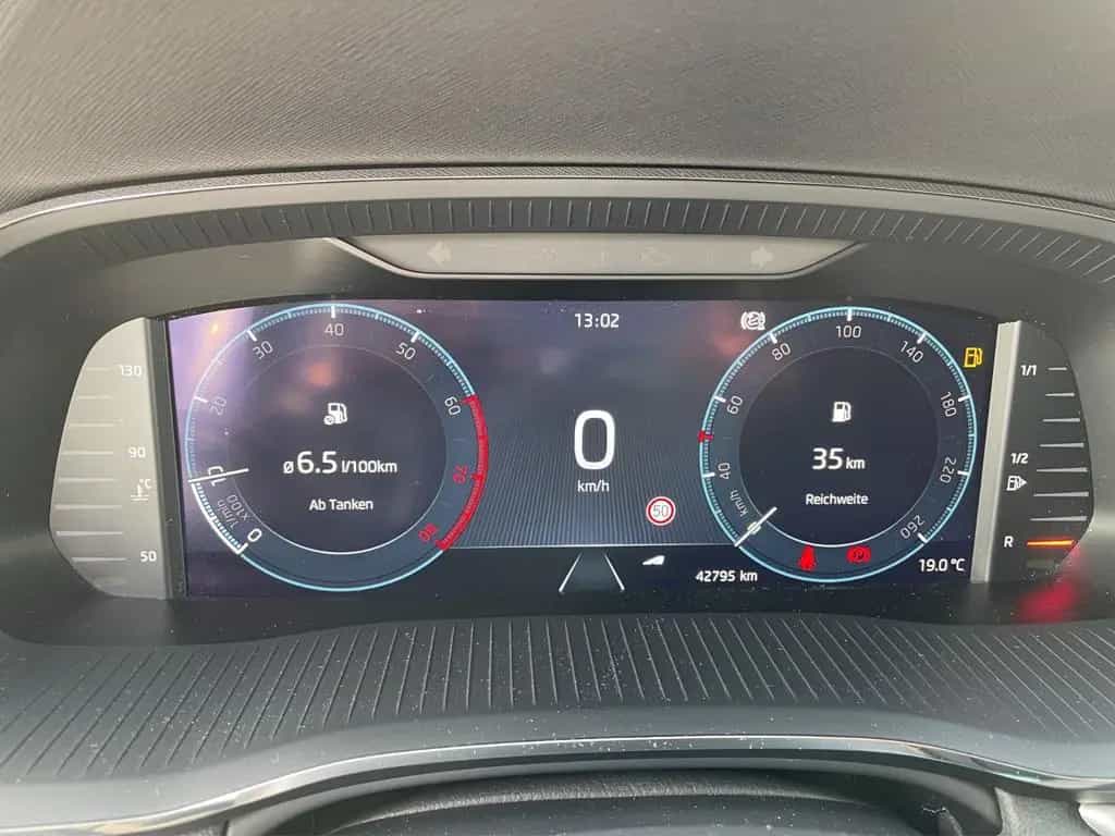Skoda Octavia Lim. Edition 12/2020-photo-12