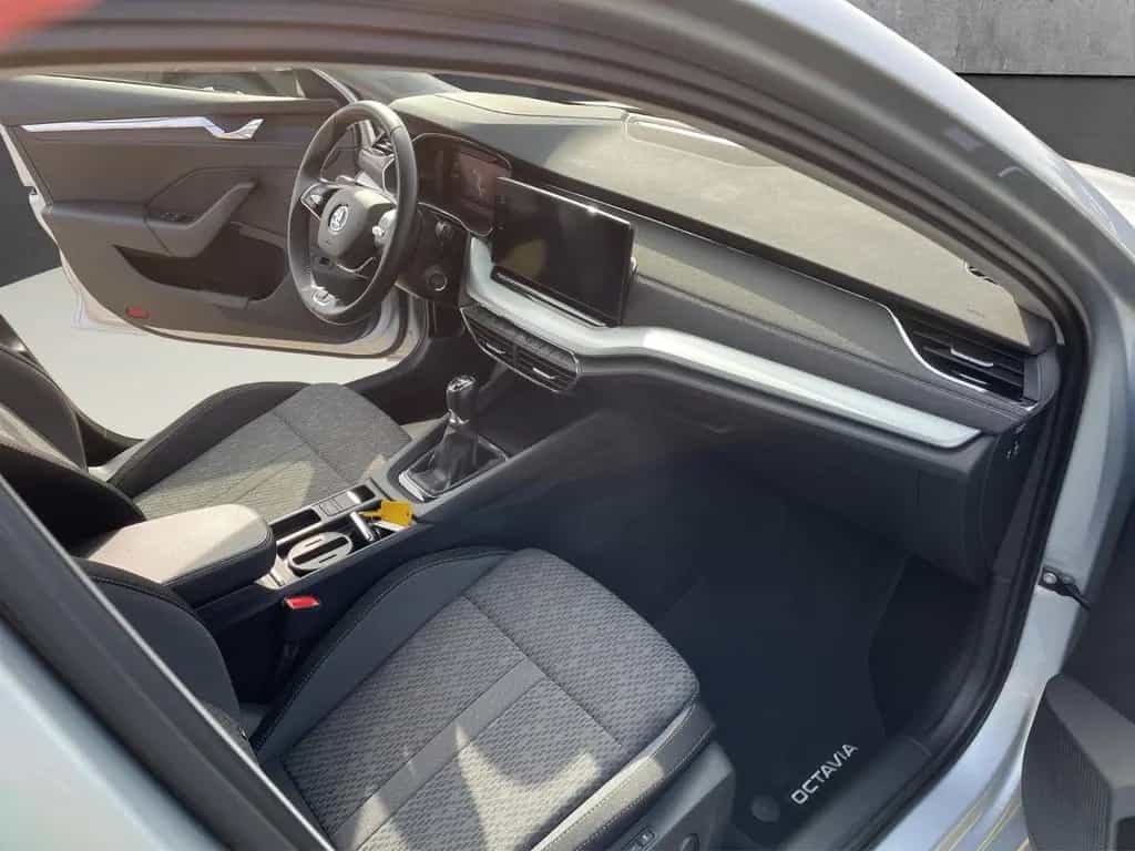 Skoda Octavia Lim. Edition 12/2020-photo-16