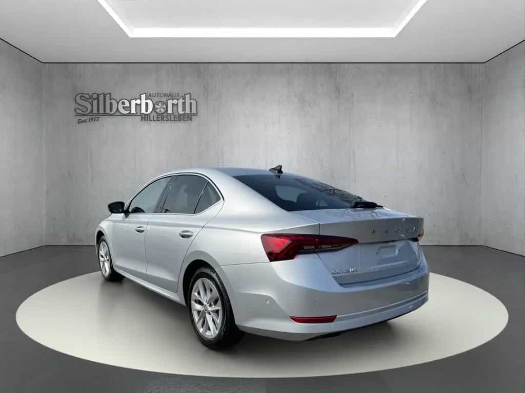 Skoda Octavia Lim. Edition 12/2020-photo-2
