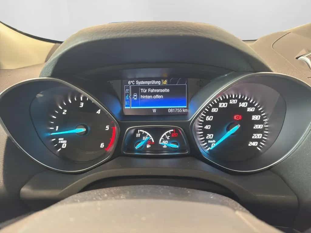 Ford Kuga 2.0 TDCi 4x4 Titanium BI-XENON NAVI AHK PAN 02/2016-photo-10