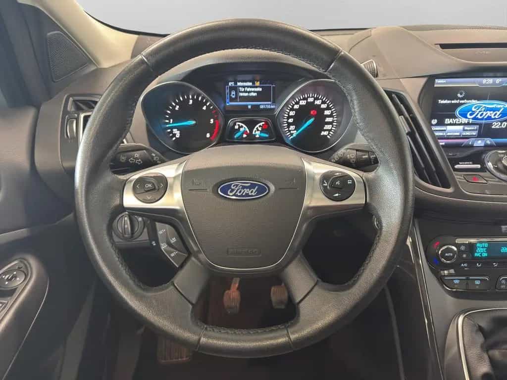 Ford Kuga 2.0 TDCi 4x4 Titanium BI-XENON NAVI AHK PAN 02/2016-photo-9