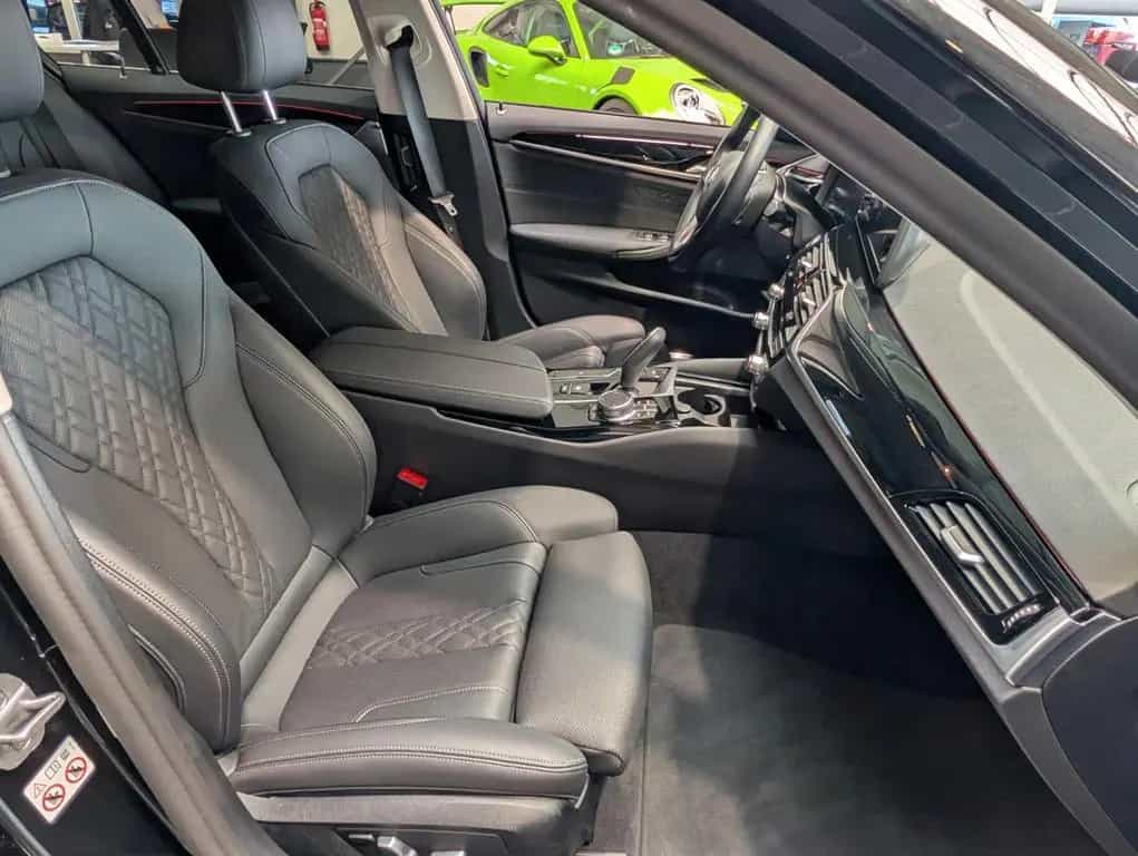 BMW 5 Series d Touring Aut. 8-fach 1.Hand 01/2023-photo-10