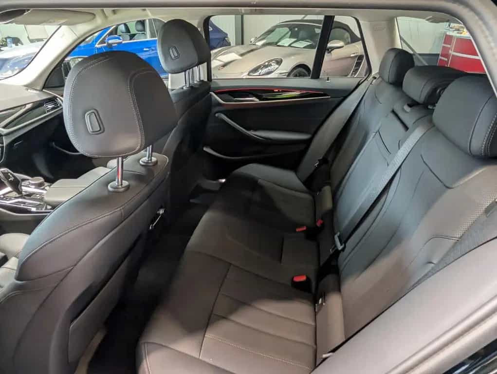 BMW 5 Series d Touring Aut. 8-fach 1.Hand 01/2023-photo-8