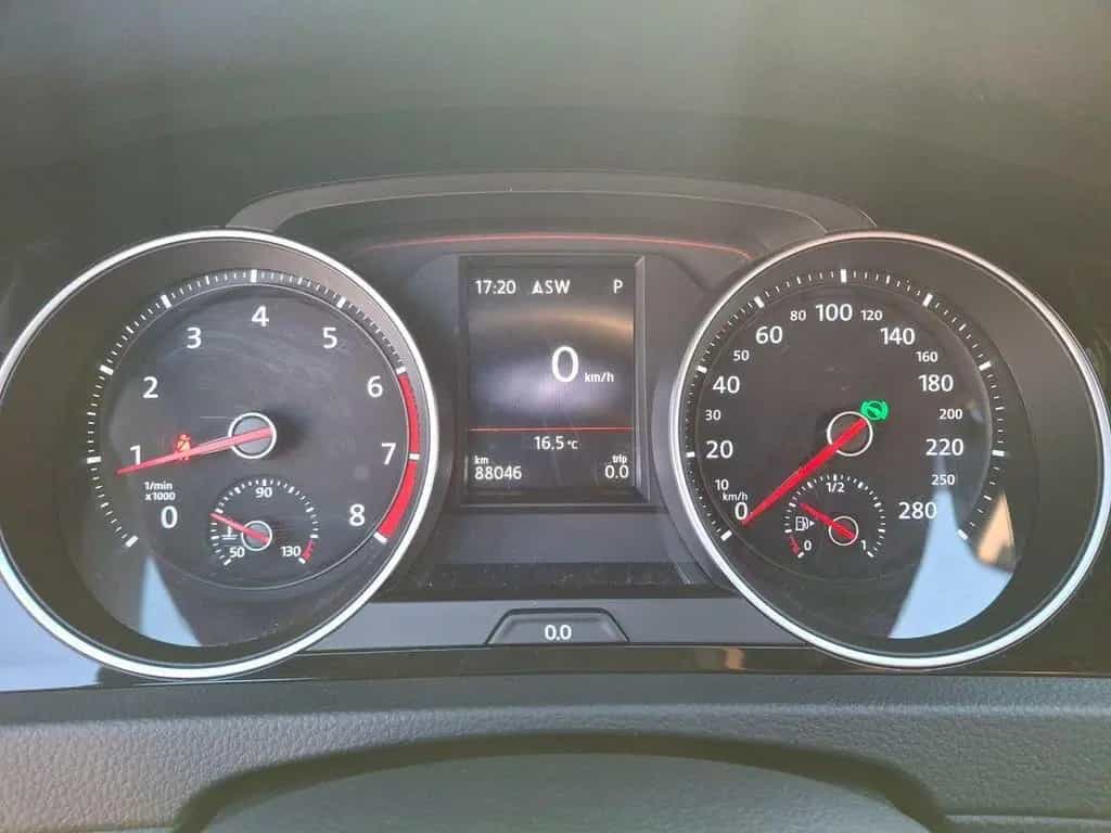 Volkswagen Golf VII 2.0 GTI 230PS DSG Navi LED LM19" 06/2018-photo-12