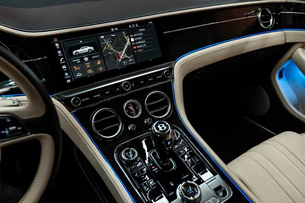 Bentley Continental GT 12/2020-photo-10