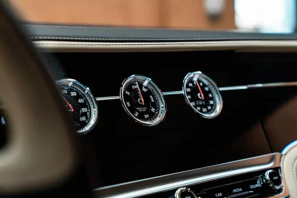 Bentley Continental GT 12/2020-photo-14
