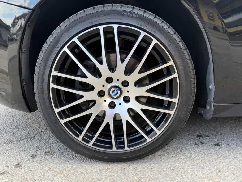 Volvo V60 KombiLinjeSvart LederXenonKameraGaranti8Fach 07/2017-photo-17