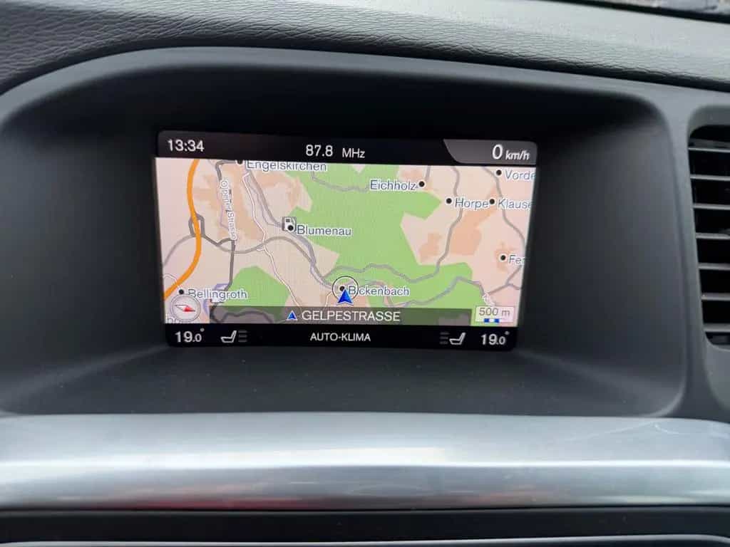 Volvo V60 KombiLinjeSvart LederXenonKameraGaranti8Fach 07/2017-photo-21