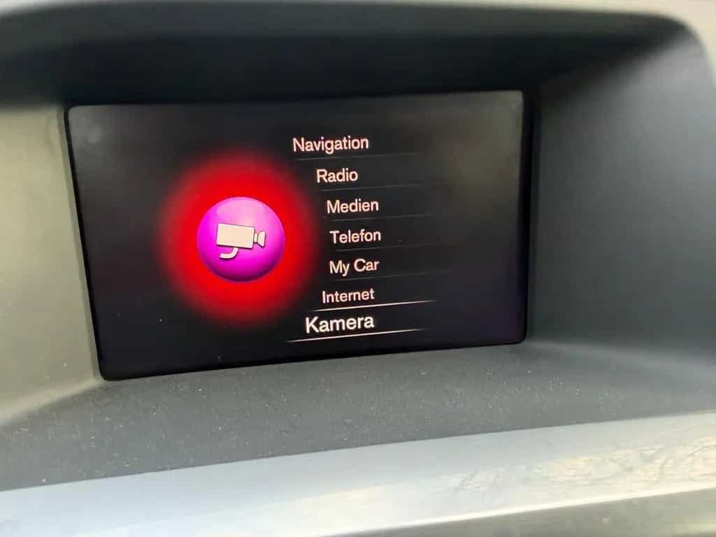Volvo V60 KombiLinjeSvart LederXenonKameraGaranti8Fach 07/2017-photo-30