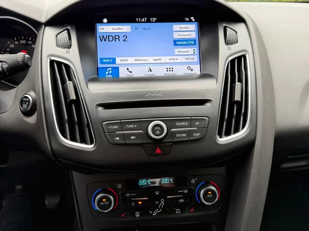 Ford Focus 1,0 EcoBoost Titanium Turnier°Xenon°Kamera 12/2017-photo-18