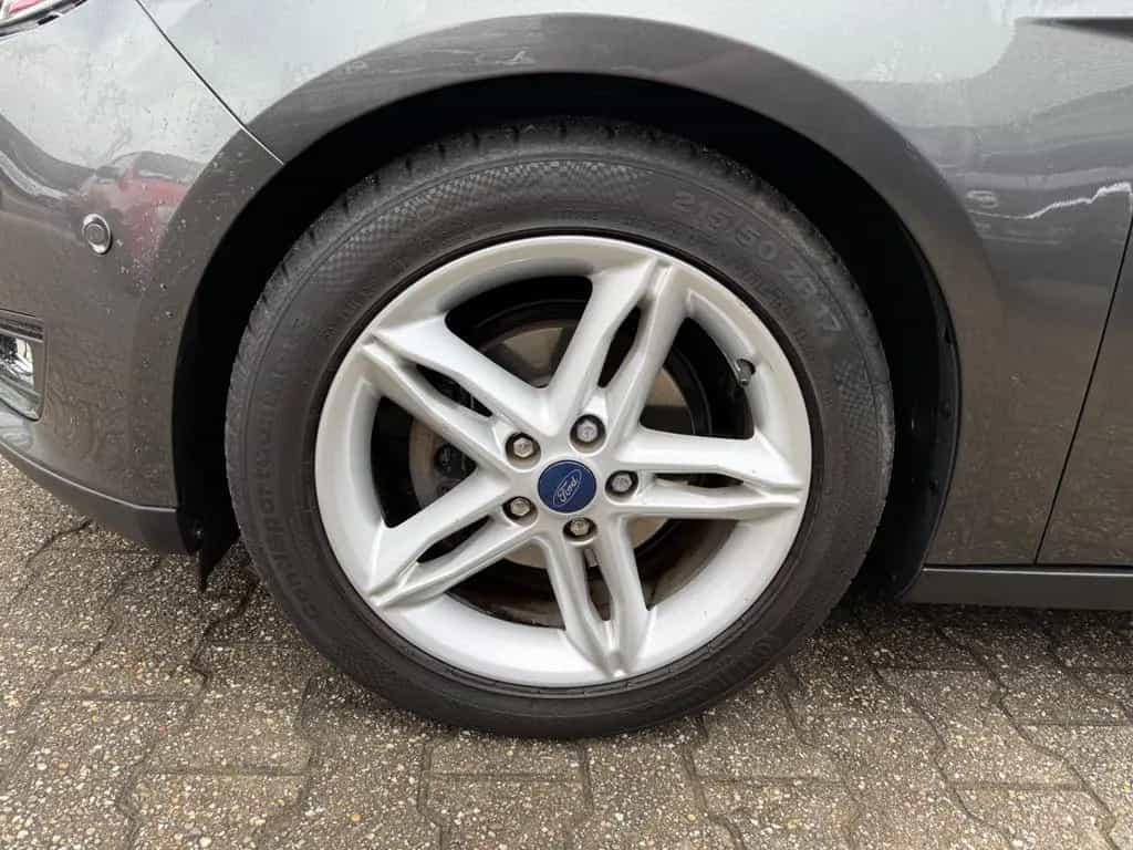 Ford Focus 1,0 EcoBoost Titanium Turnier°Xenon°Kamera 12/2017-photo-22