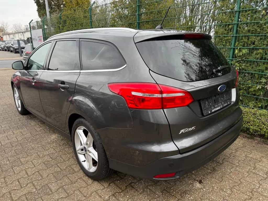 Ford Focus 1,0 EcoBoost Titanium Turnier°Xenon°Kamera 12/2017-photo-7