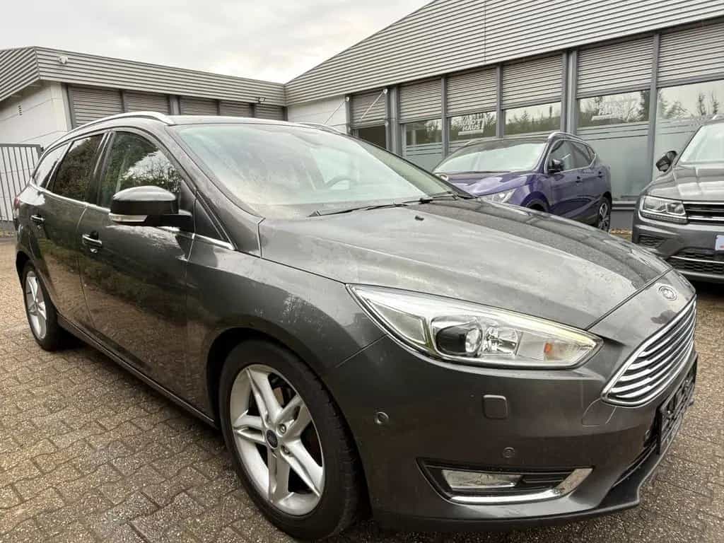 Ford Focus 1,0 EcoBoost Titanium Turnier°Xenon°Kamera 12/2017-photo-9