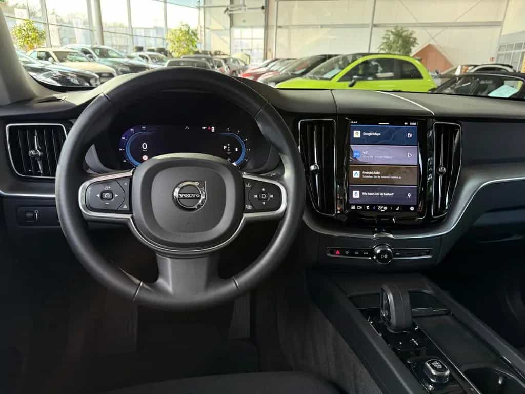 Volvo XC60 Momentum Pro AHK LED RFK 11/2021-photo-10