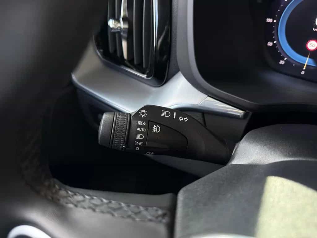Volvo XC60 Momentum Pro AHK LED RFK 11/2021-photo-11
