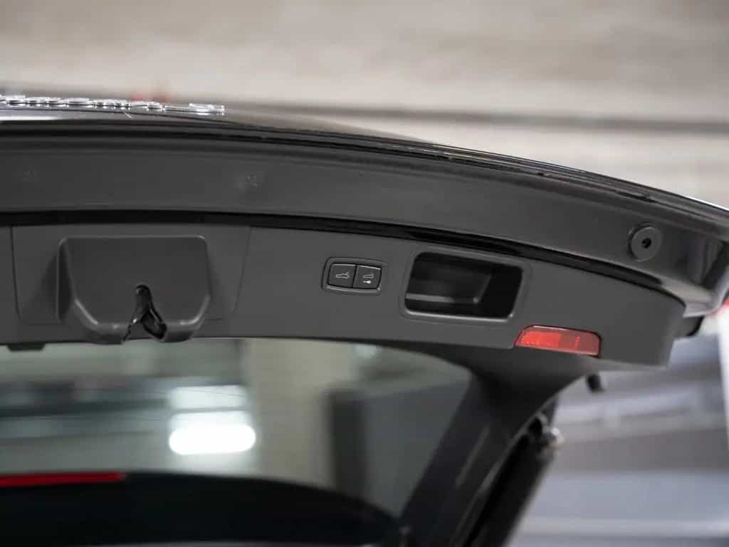 Porsche Macan S CarPlay Panodach AHK Luftfederung Standh 12/2021-photo-31