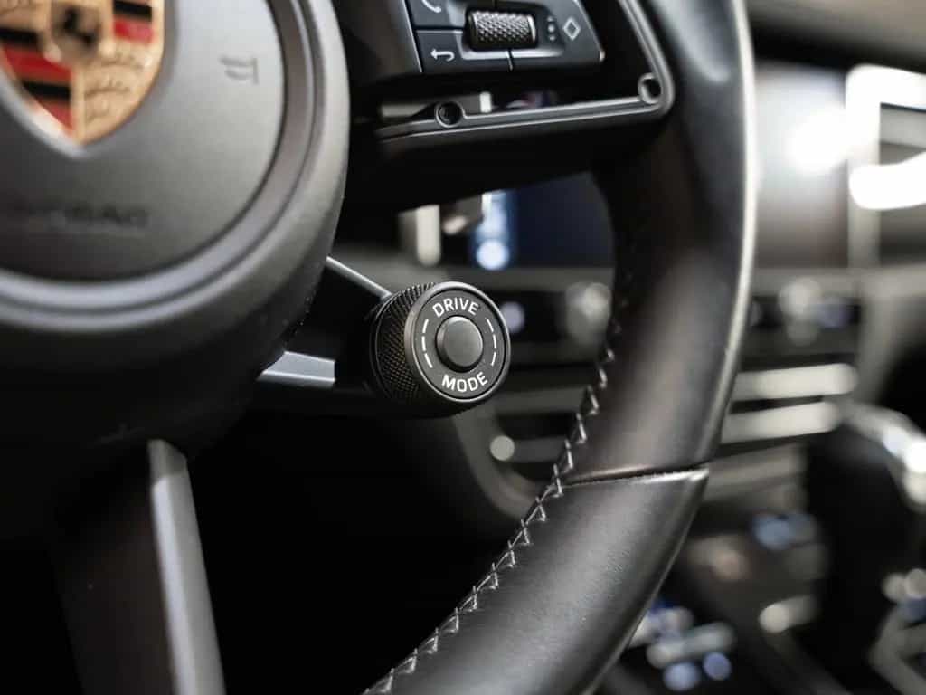 Porsche Macan S CarPlay Panodach AHK Luftfederung Standh 12/2021-photo-36