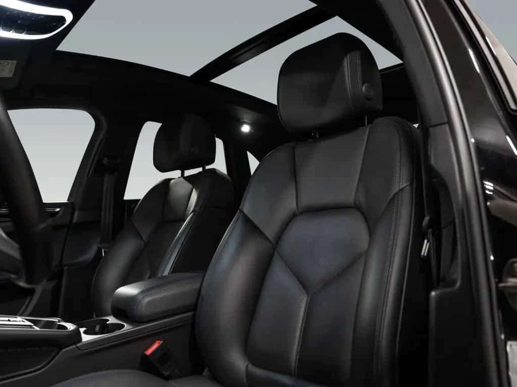 Porsche Macan S CarPlay Panodach AHK Luftfederung Standh 12/2021-photo-4