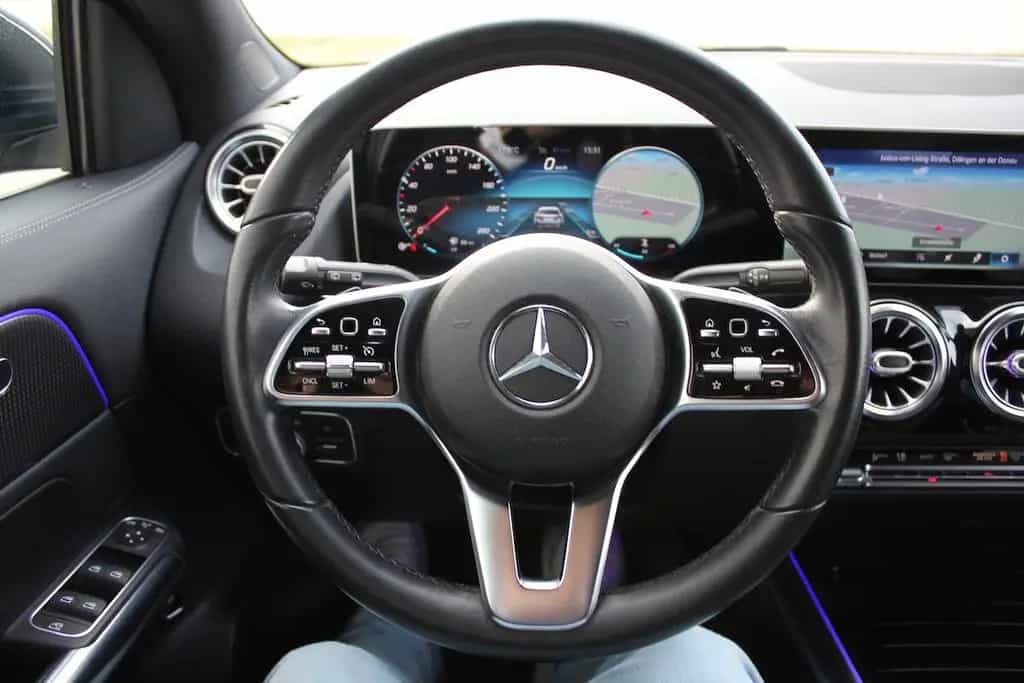 Mercedes-Benz GLA-Class 200 Progressive AHK WideScreen 21660 € NETTO 12/2020-photo-34