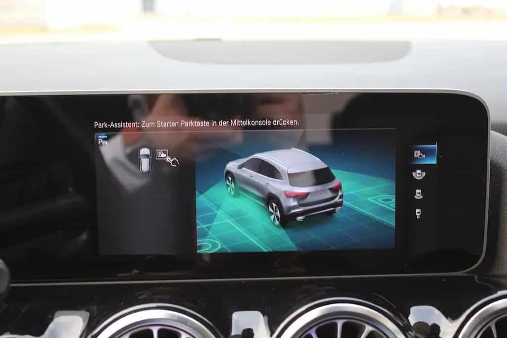 Mercedes-Benz GLA-Class 200 Progressive AHK WideScreen 21660 € NETTO 12/2020-photo-37