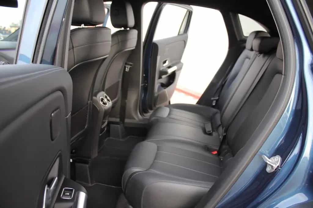 Mercedes-Benz GLA-Class 200 Progressive AHK WideScreen 21660 € NETTO 12/2020-photo-38