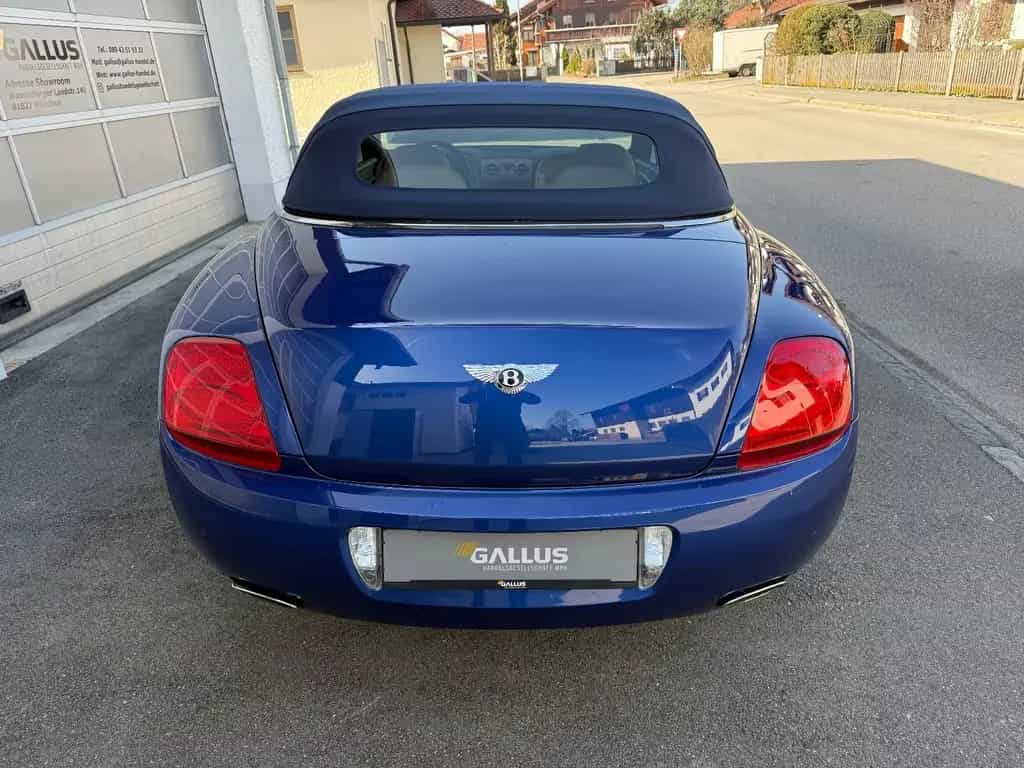 Bentley Continental GTC Mulliner 08/2007-photo-12