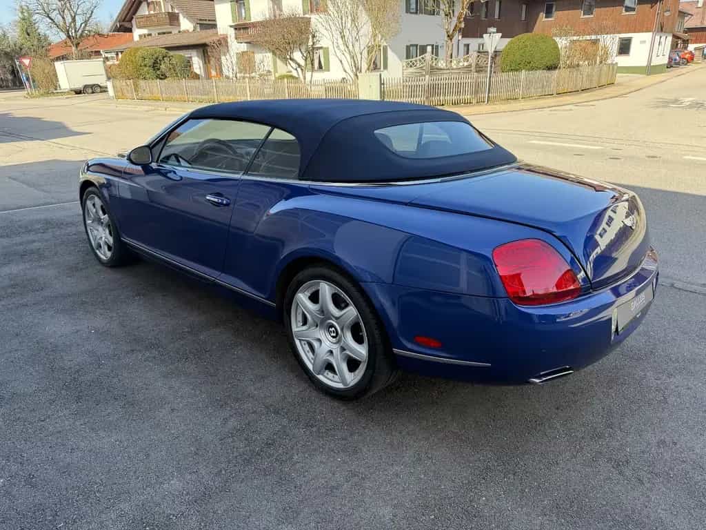 Bentley Continental GTC Mulliner 08/2007-photo-13