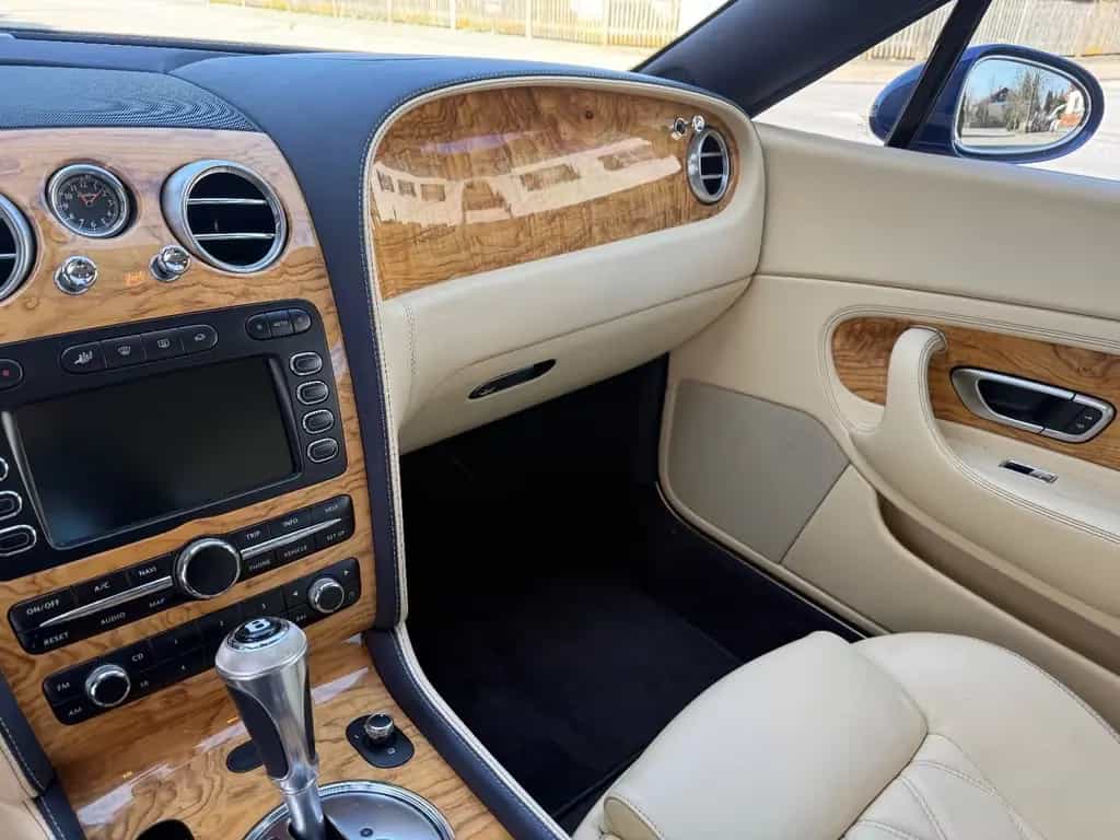 Bentley Continental GTC Mulliner 08/2007-photo-16