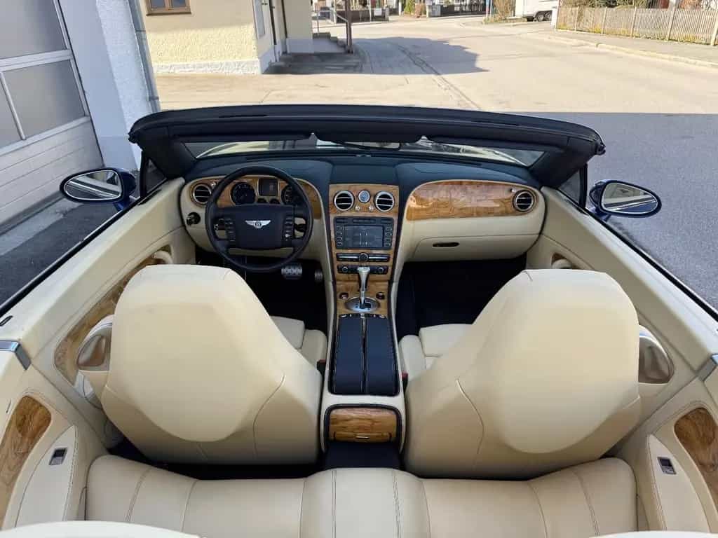 Bentley Continental GTC Mulliner 08/2007-photo-25
