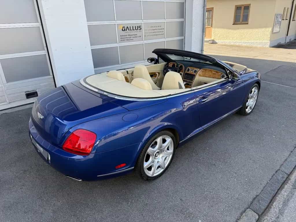 Bentley Continental GTC Mulliner 08/2007-photo-4